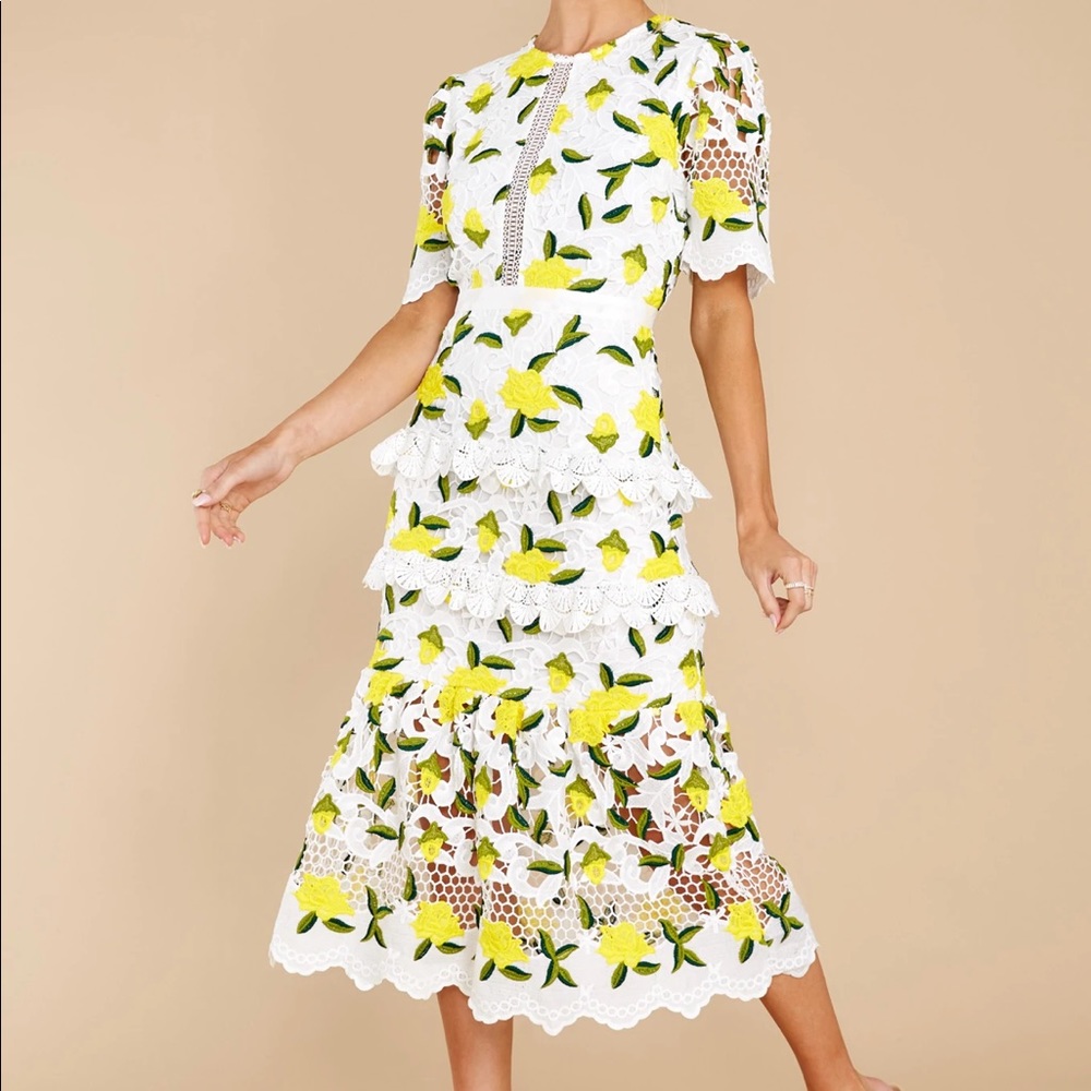 *SOLD* All I Wanted Yellow Floral Lace Midi dress from “Red Dress Boutique” Sz M